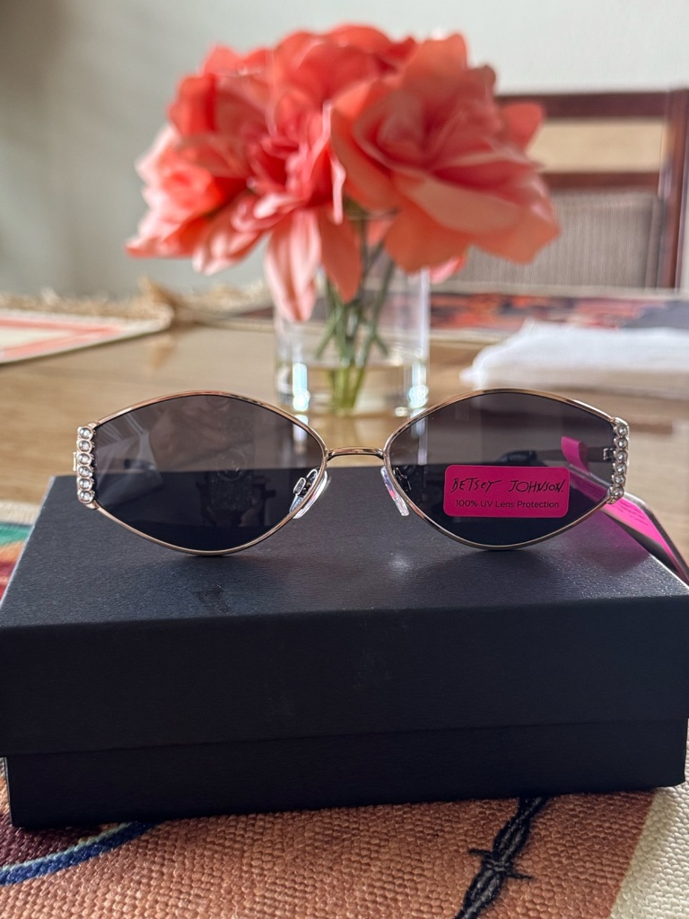 Betsey Johnson Gold Frame Sunglasses with Black Lenses and Pink Temples NWT